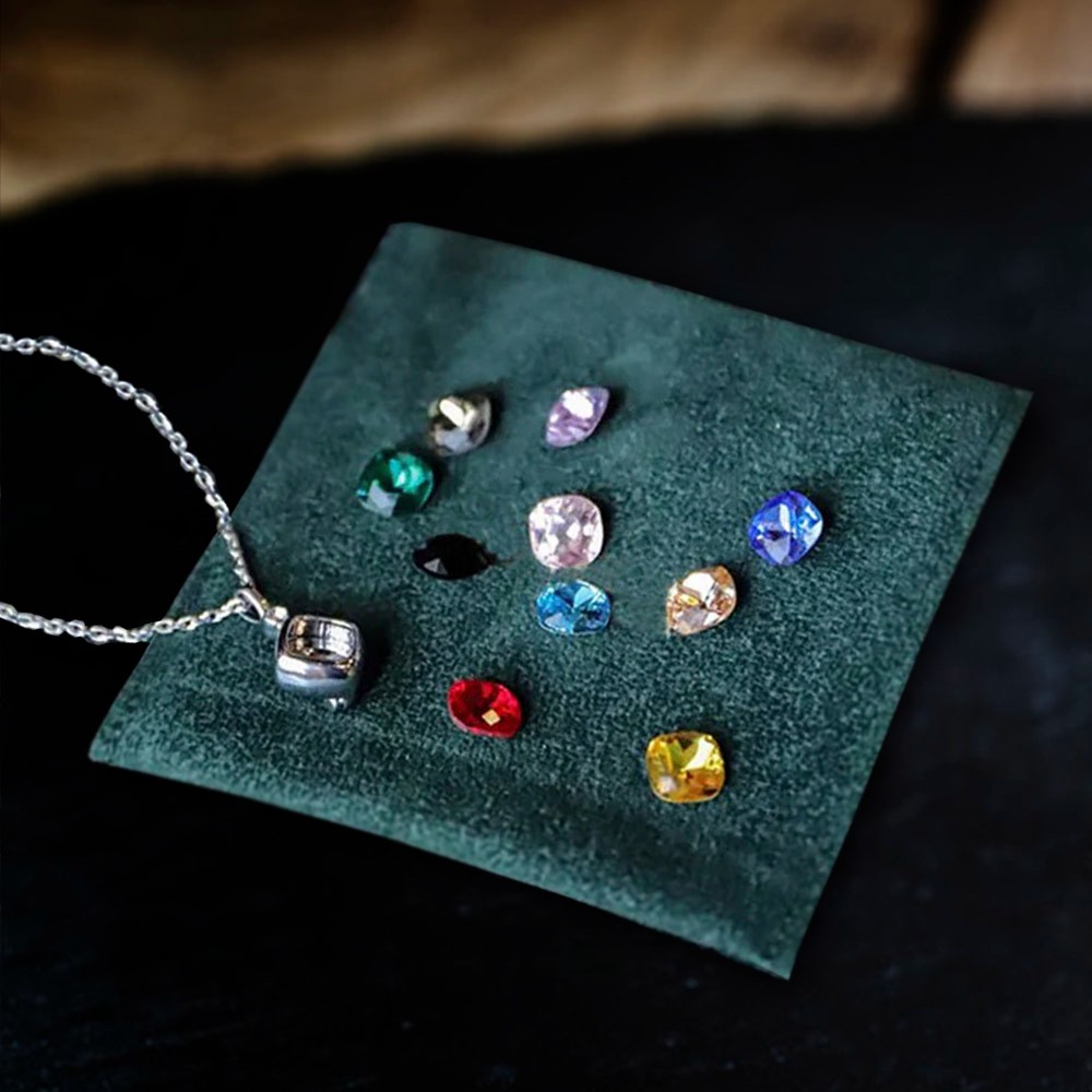 change crystal necklace