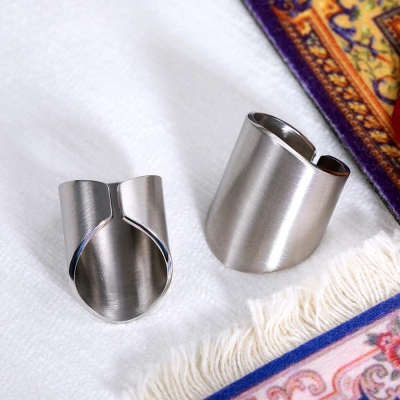  Statement Ring with round edges cuff 