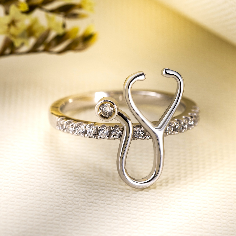 Anel de estetoscópio de birthstone personalizado