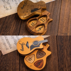 Gepersonaliseerde houten plectrums met koffer