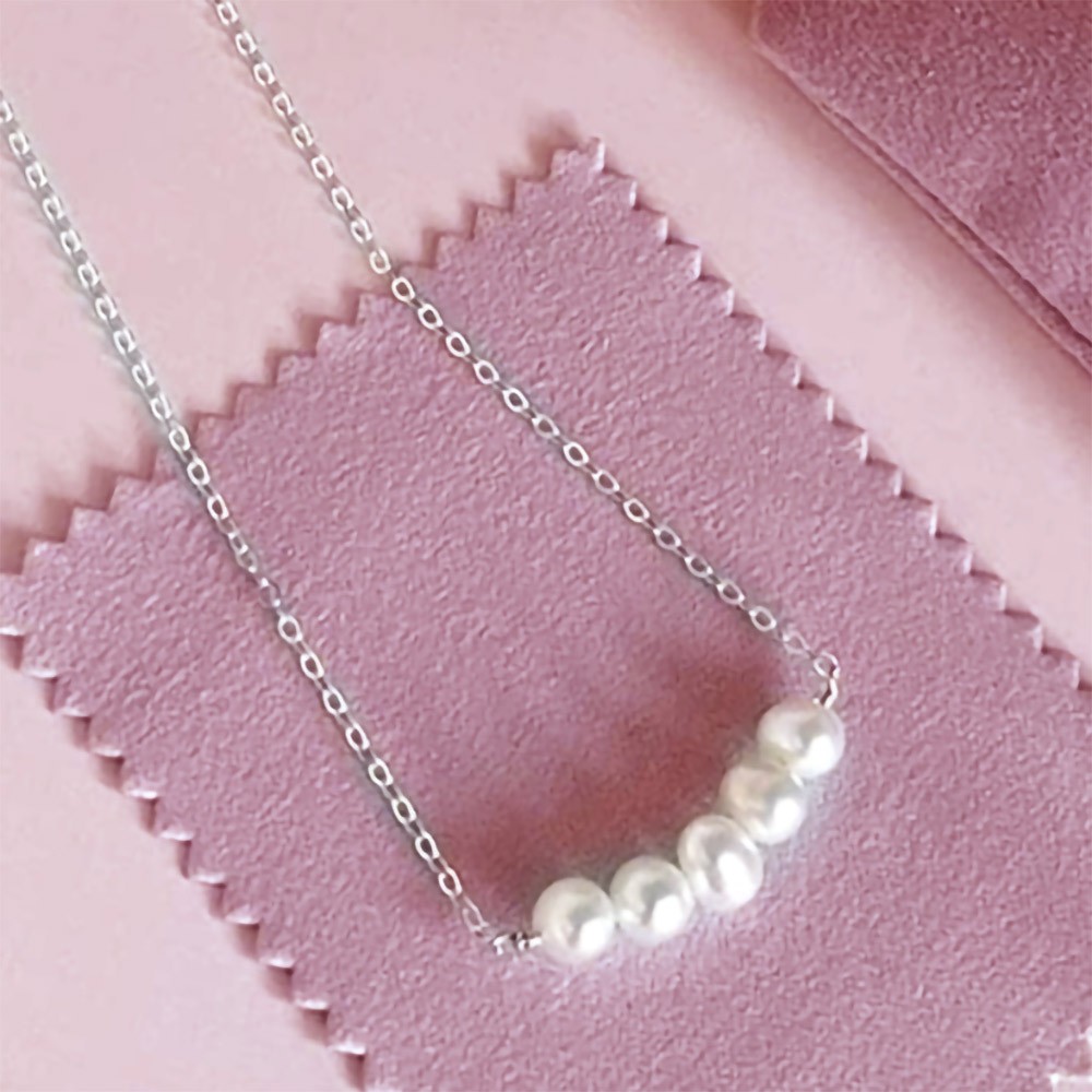 pearl necklace