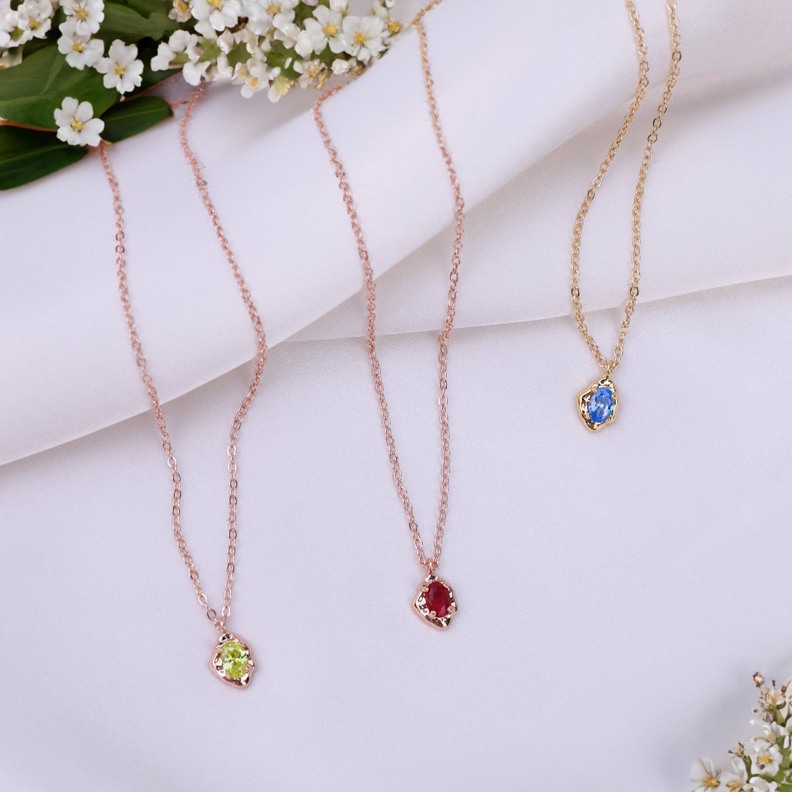 Collier de pierre de naissance personnalisé
