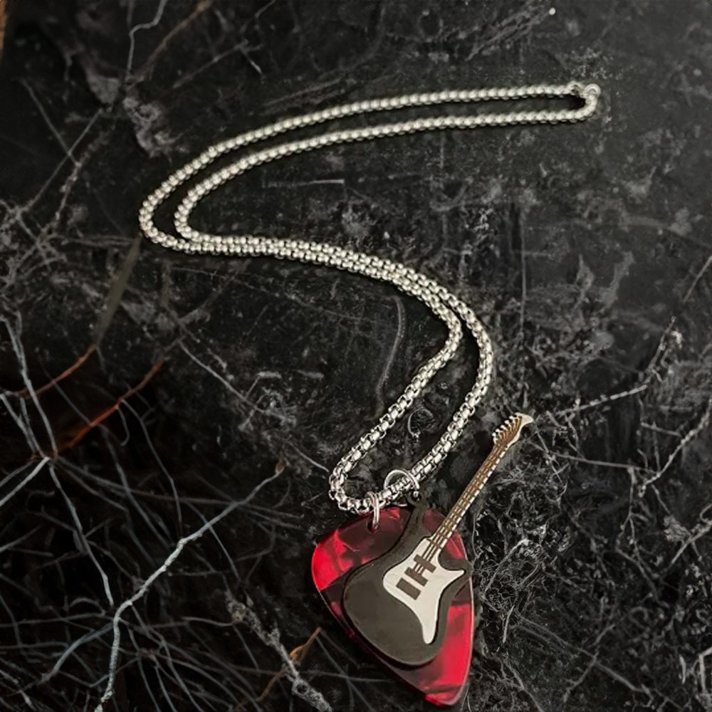 Collier médiator de guitare personnalisé avec message
