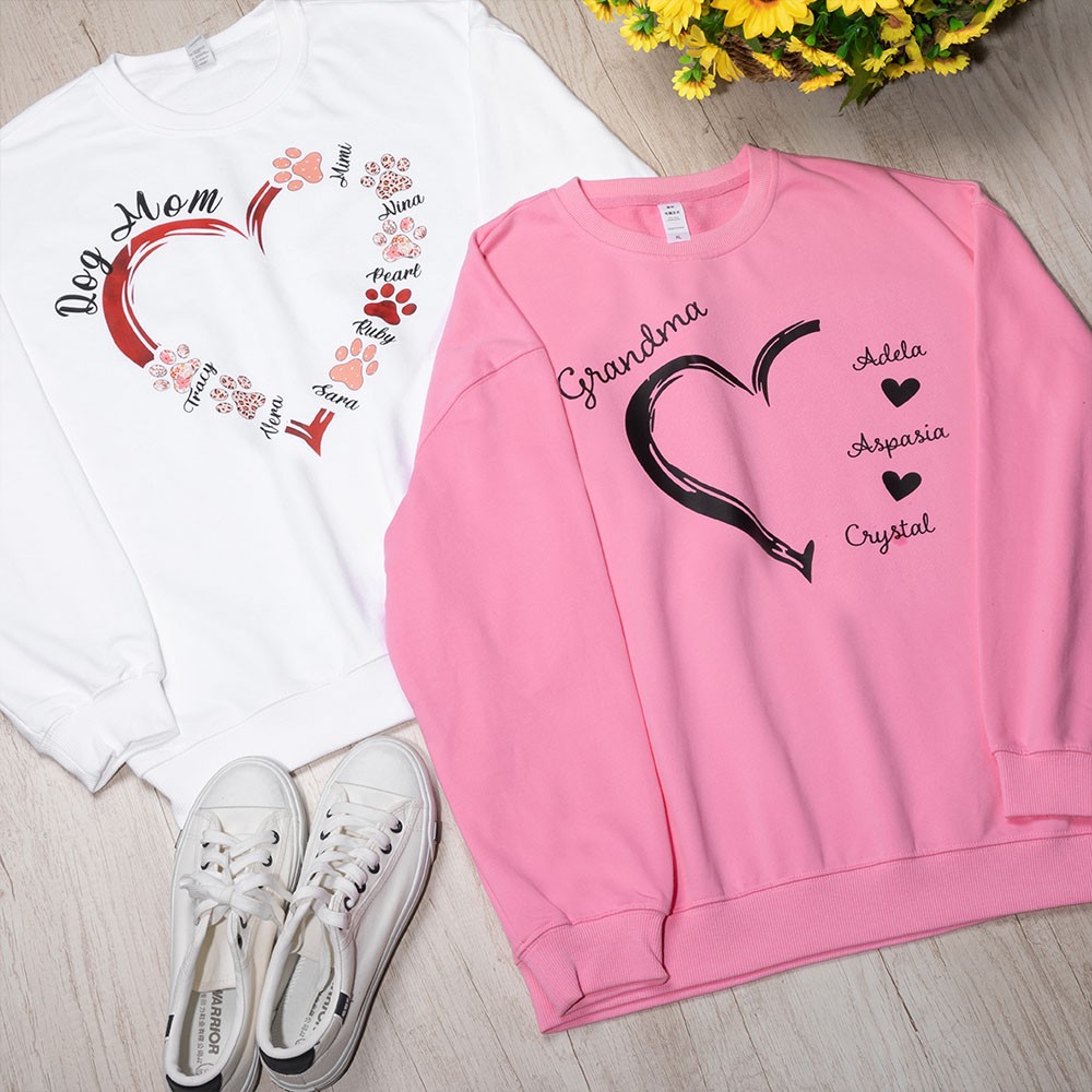 Personalized Name Grandma Heart Shirt, Custom Grandma & Grandkids Name Shirt, Nana Crewneck T-shirt/Sweatshirt, Gift for Grandma/Mother