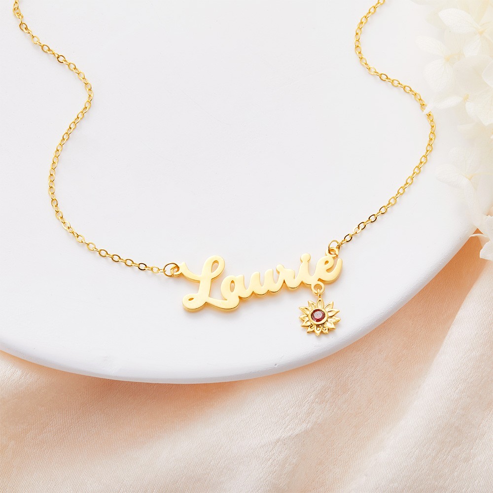 Nameplate Length: Up to 4CM(1.57INCH); Sunflower: Approx. 0.9CM(0.35INCH)