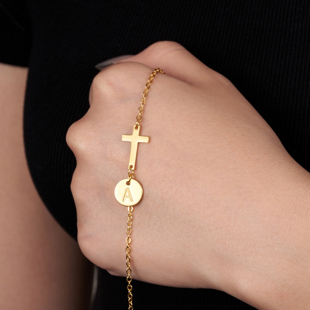 Gepersonaliseerde Cross Initial Disc Armband, Sterling Zilver 925 Religieuze Doop Geloof Sieraden, Christelijk Cadeau, Verjaardag/Moederdag Cadeau voor haar/moeder