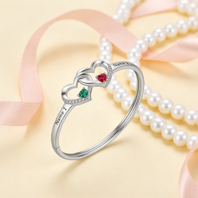 Personligt graverade namn med sammanlänkade dubbla hjärtan och födelsestenar, elegant matchande armband i sterlingsilver 925, present till pojkvän/bästis/par