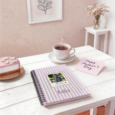 Personlig anteckningsbok med randig design, namn och foto, mjuk pärm, spiraljournal, dagliga nödvändigheter, babyshower-/födelsedagspresent till nybliven mamma/barn
