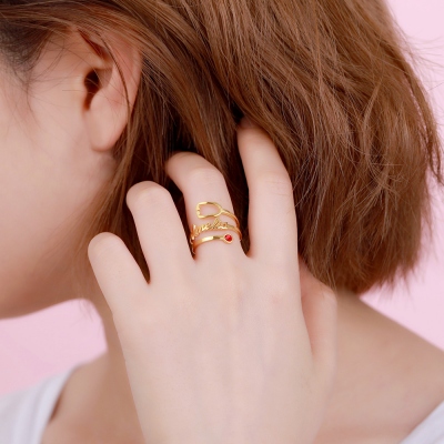 Personligt namn &amp; Birthstone Stetoskopring i guld