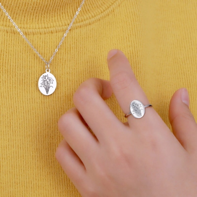 Bague fleur de naissance personnalisée avec gravure