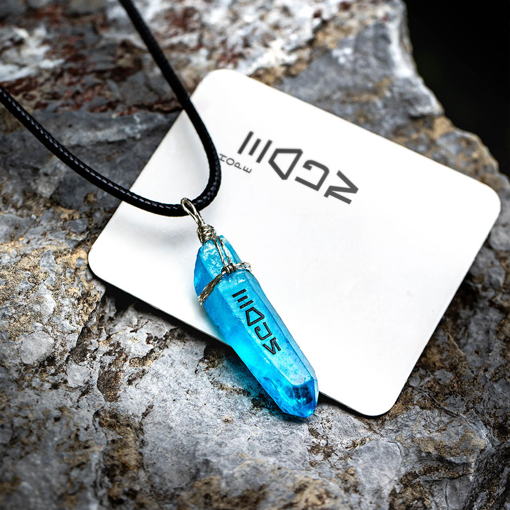 Personalized Kyber Crystal Necklace in Aurebesh