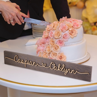 Signe de nom de couple personnalisé en bois cadeau de la Saint-Valentin