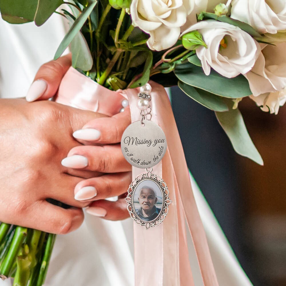 Customized Lace Oval Photo Bouquet Charm for Bridal Memorial Bouquet, With Heart Engraved Pendant, Memorial Wedding Gift for Bride
