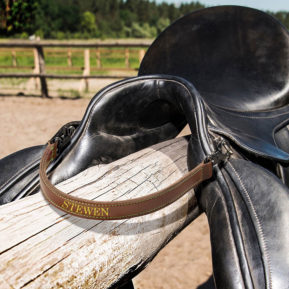 Sangle de maintien personnalisée pour selle