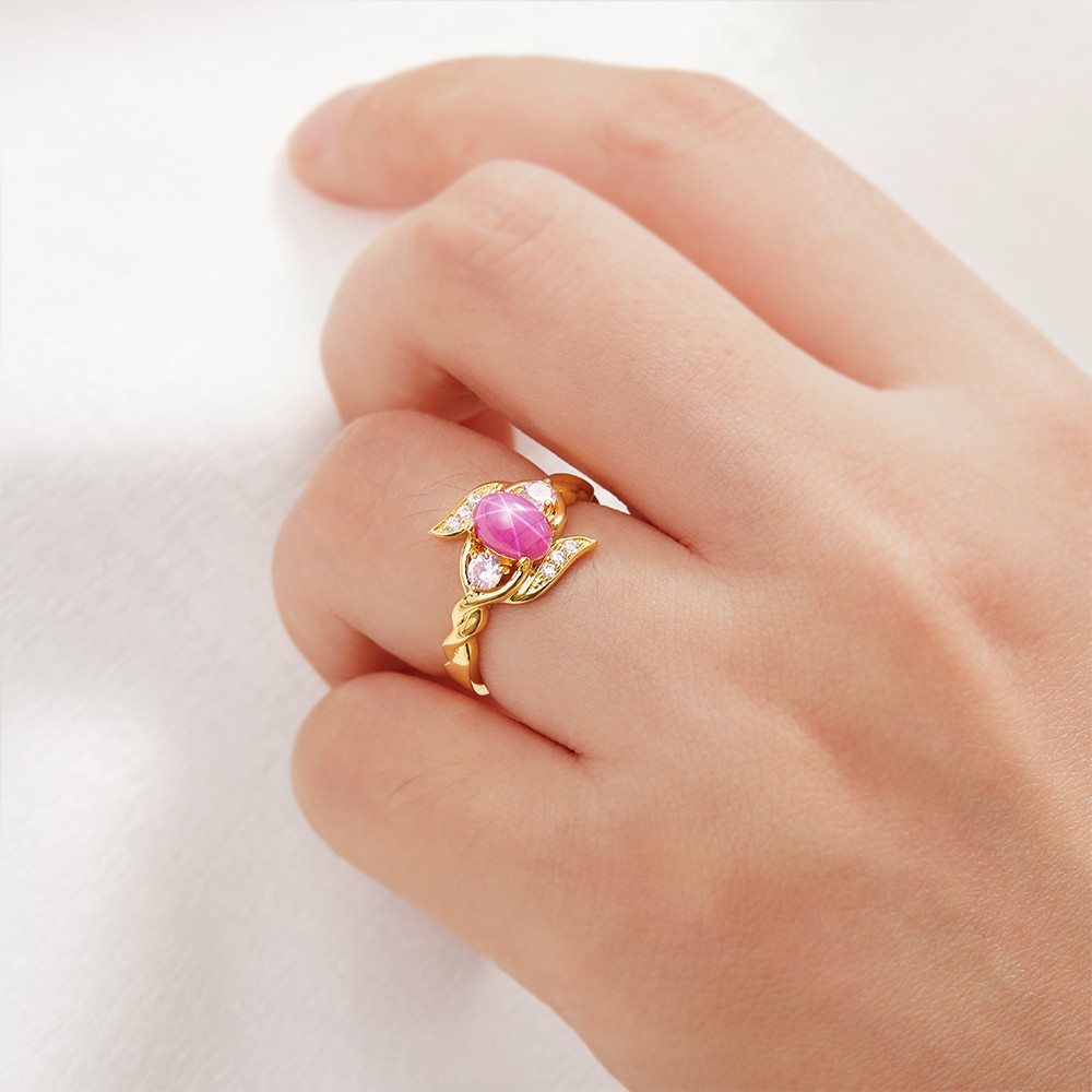 Lindy Star Ring