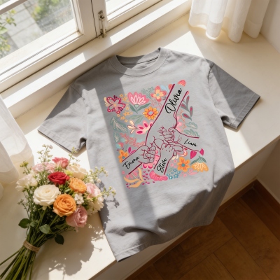 Personalisiertes Mutter-Tochter-T-Shirt mit 1-5 Namen, mehrfarbiges Rundhals-Top mit Blumenmuster, Geschenkidee zum Geburtstag oder Muttertag für Mama/Oma/Sie