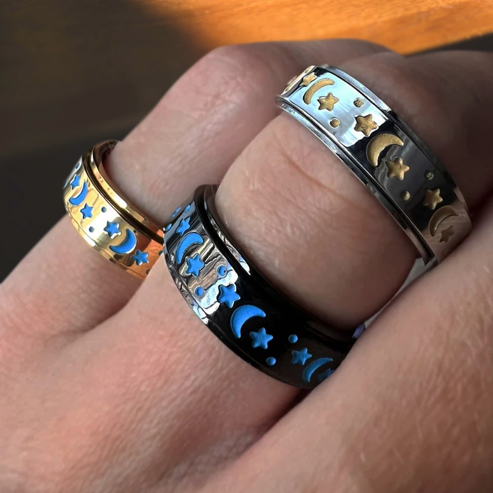 Månen och stjärnan ring