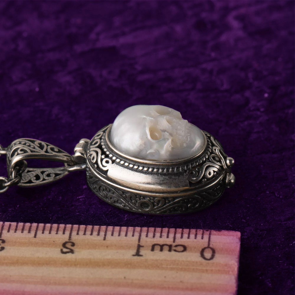 skull jewelry