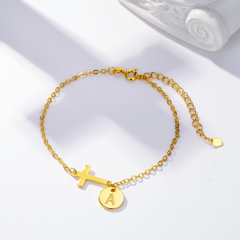Gepersonaliseerde Cross Initial Disc Armband, Sterling Zilver 925 Religieuze Doop Geloof Sieraden, Christelijk Cadeau, Verjaardag/Moederdag Cadeau voor haar/moeder