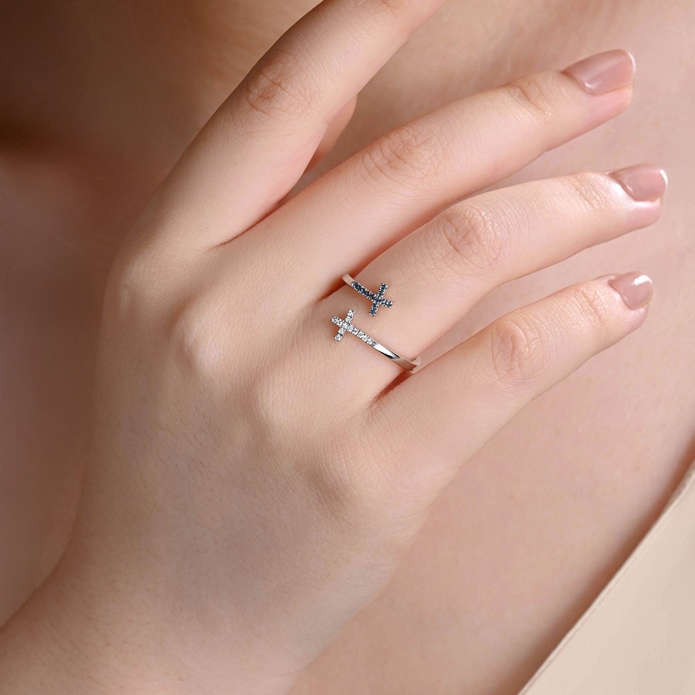 Christian cross jewelry