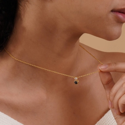 projection necklace