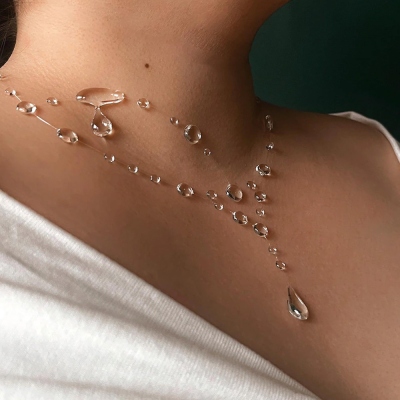 Handgefertigte, unsichtbare Tautropfen-Halskette, elegante, schwebende Choker-Kette aus Harz im Wellenstil, minimalistischer Schmuck, Gastgeschenk, Hochzeitsgeschenk für Sie/Braut/Freundinnen