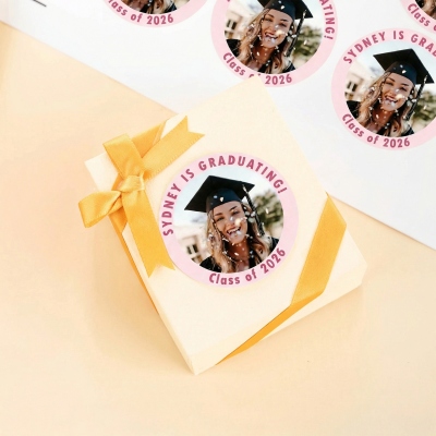 (Set of 30pcs)Personalized Photo Graduation Stickers with Name, Class of 2026 Self-Adhesive Round Labels, Grad Party Decors, Gifts for Graduates