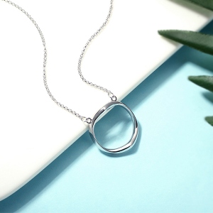 Personalized Shadow Heart Name Necklace in Silver