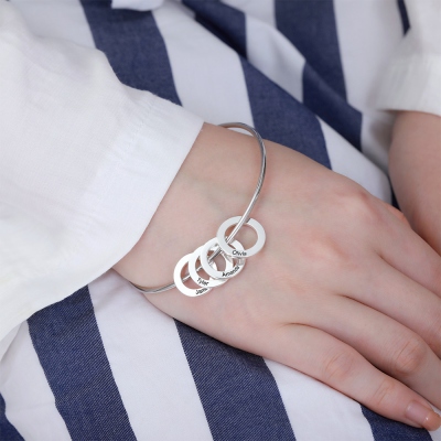 round pendant bangle