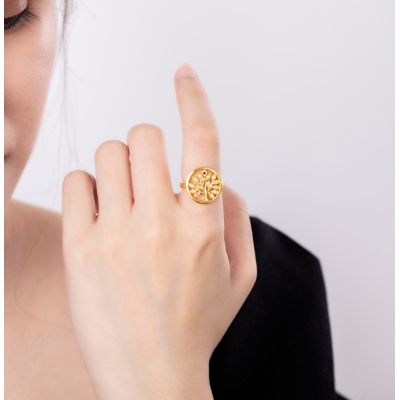 Personalized Family Tree Birthstone Ring in Gold