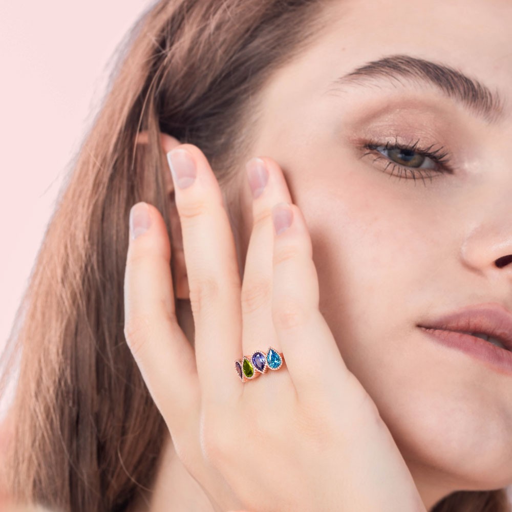 custom family birthstones ring