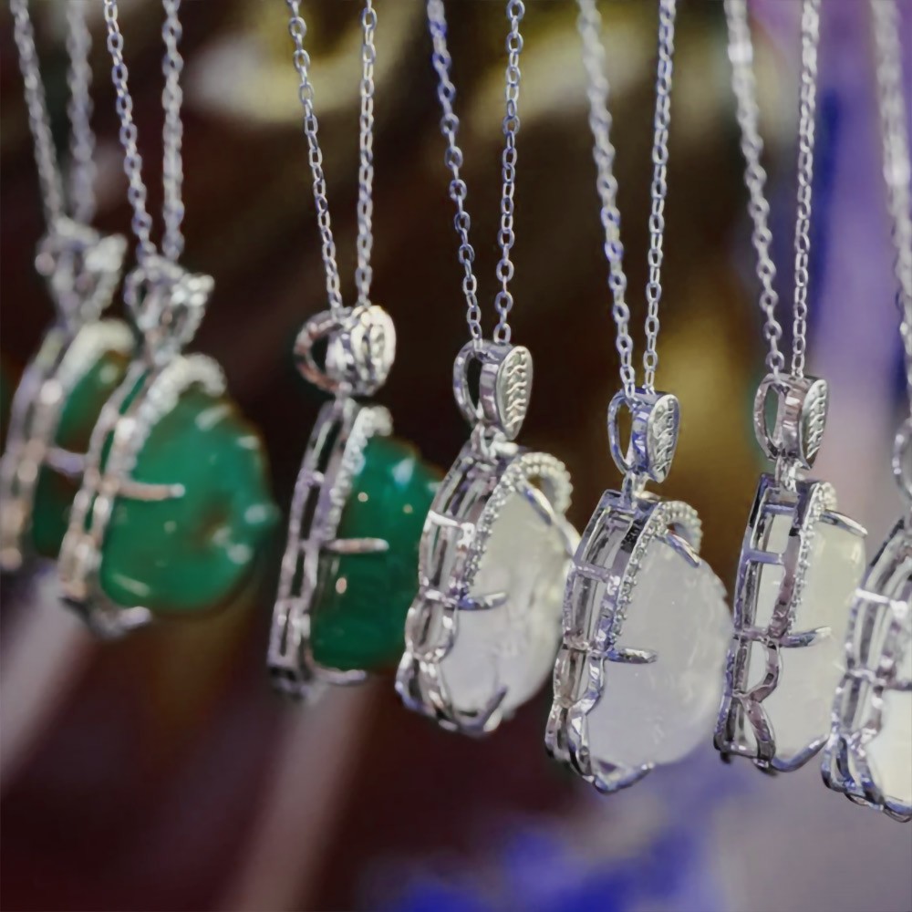 collier bouddha en argent