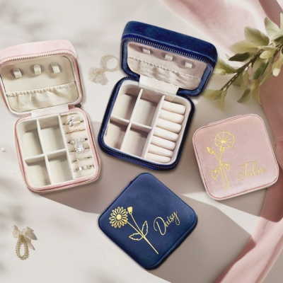 Étui de voyage à bijoux avec fleur de naissance, cadeau d'anniversaire personnalisé, boîte à bijoux en velours personnalisée, cadeaux pour mariage/demoiselle d'honneur/maman/femme, achetez plus, économisez plus