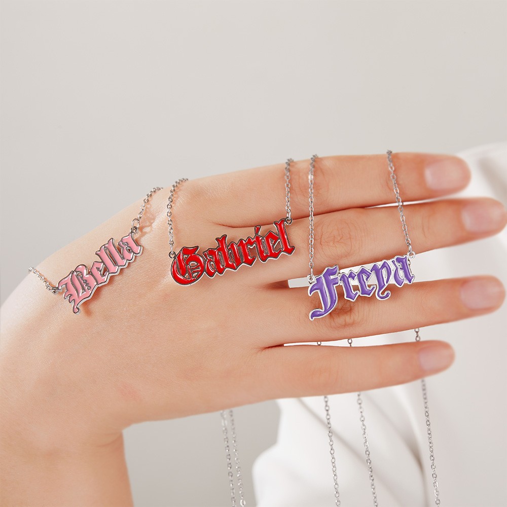 Custom nameplate necklace