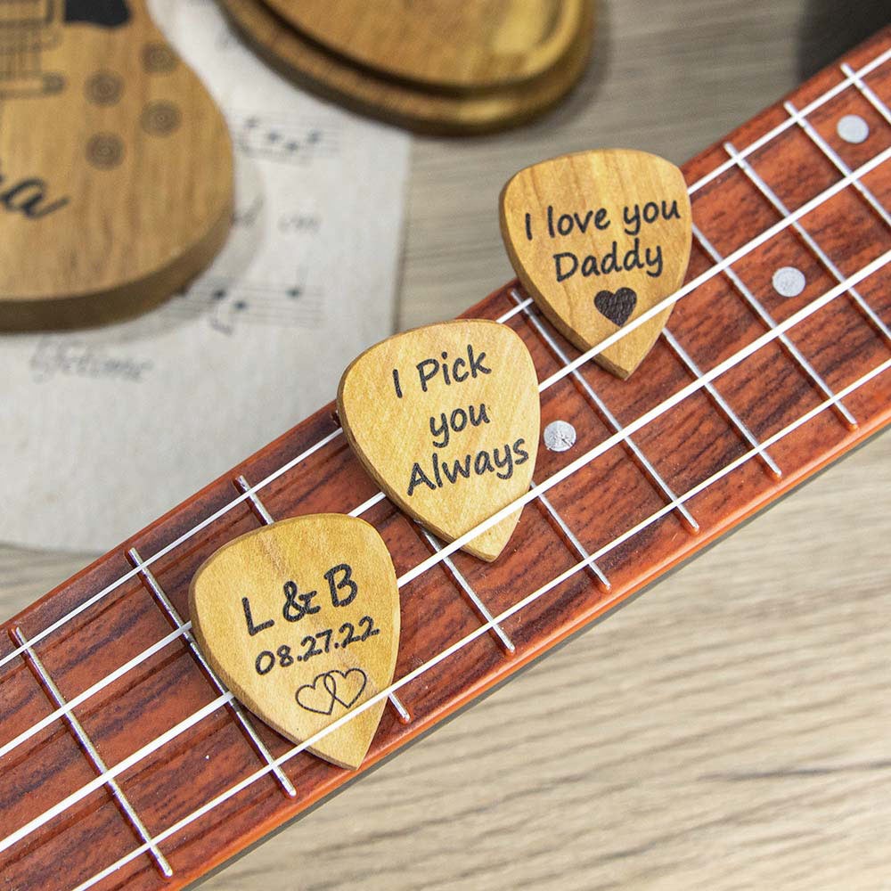 Personalisierte Gitarrenplektren aus Holz mit Aufbewahrungshülle mit Textfoto, Geburtstags-/Abschlussgeschenk für Gitarrenspieler/Musiker