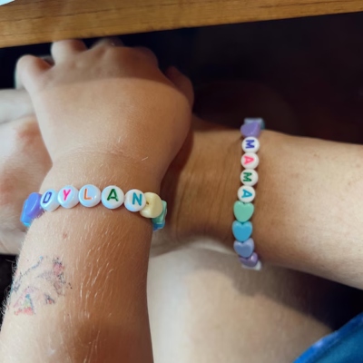 Personalized Rainbow Hearts Letter Bead Bracelet, Custom Name Colorful Girls Bracelet, Stretchy Bead Heart Bracelet, Birthday Gift for Kids/Toddlers