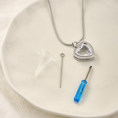 Gepersonaliseerde hartvormige urnketting met naam en foto, ashangerketting met hanger voor kat of hond, herdenkingssieraad voor huisdier, jubileum-/rouwgeschenk voor huisdiereigenaren.