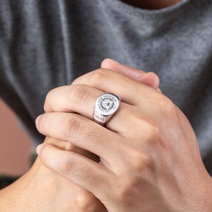 Personalisierter Abzeichenring für Geschenk