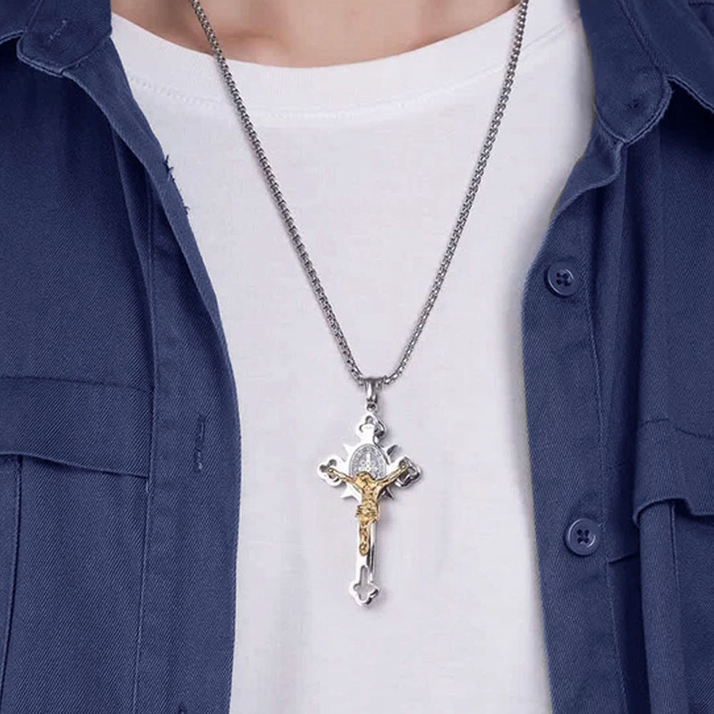 Collier religieux
