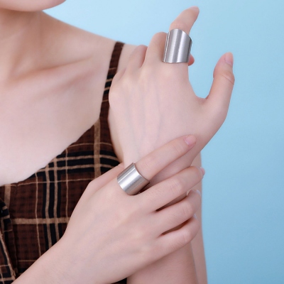 stainless steel ring	