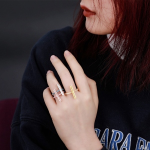 Engraved Bar Ring with Birthstone in Gold