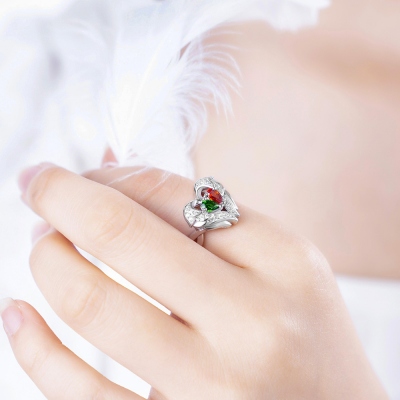 Bague ailes d'ange personnalisée avec deux pierres de naissance