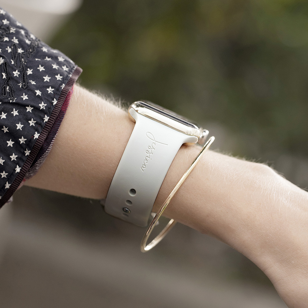 Pulseira de relógio de maçã personalizada com flores