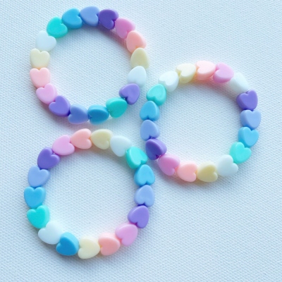 Personalized Rainbow Hearts Letter Bead Bracelet, Custom Name Colorful Girls Bracelet, Stretchy Bead Heart Bracelet, Birthday Gift for Kids/Toddlers