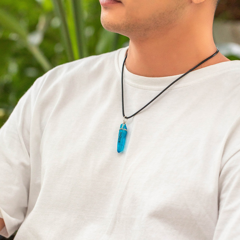 Personalized Kyber Crystal Necklace in Aurebesh