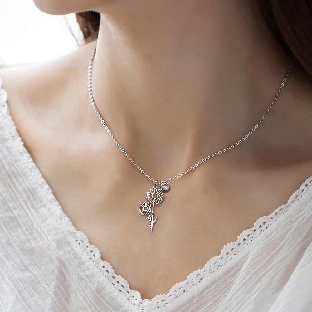 floral necklace