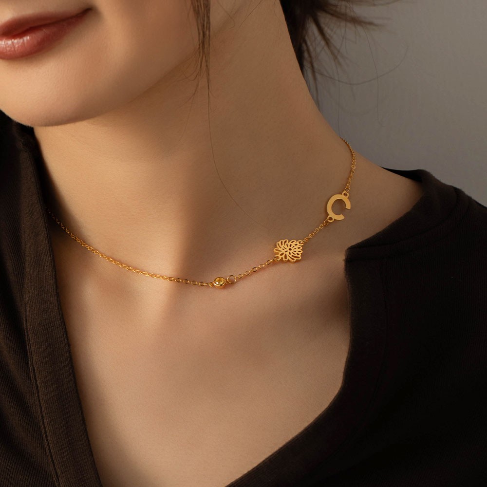 Custom Birthflower & Birthstone Necklace with Initial, Family Bouquet Necklace, Memorial Jewelry, Birthday/Christmas Gifts, Gifts for Mom/Grandmom/Her