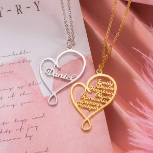Personalized Heart and Hug Necklace with 1-8 Names, Customized for Moms, Birthday Mother’s Day Gift for Mom Grandma