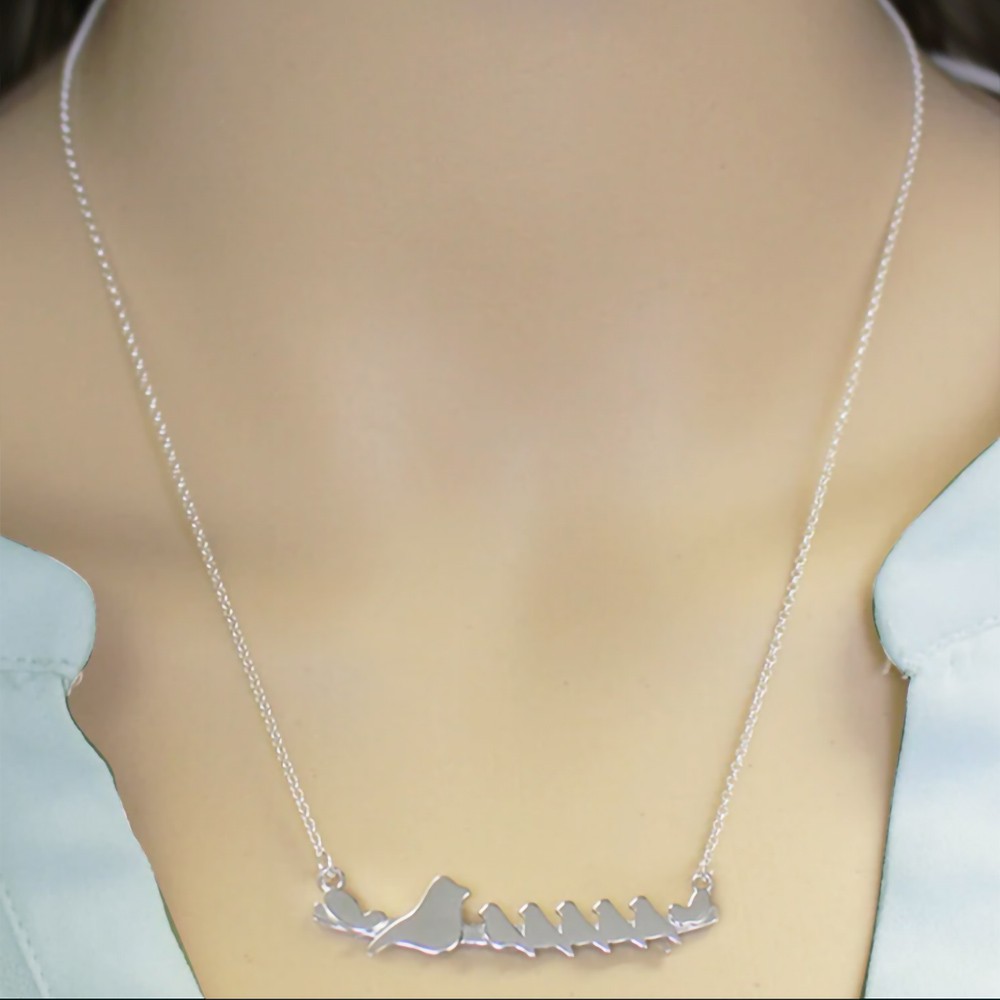 Collier personnalisé de famille d'oiseau, oiseau de mère avec 1-5 oiseaux de bébé, enfants de 1 jusqu'à 5, collier pour le cadeau de jour de mère
