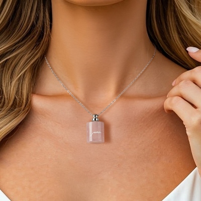 necklace urn